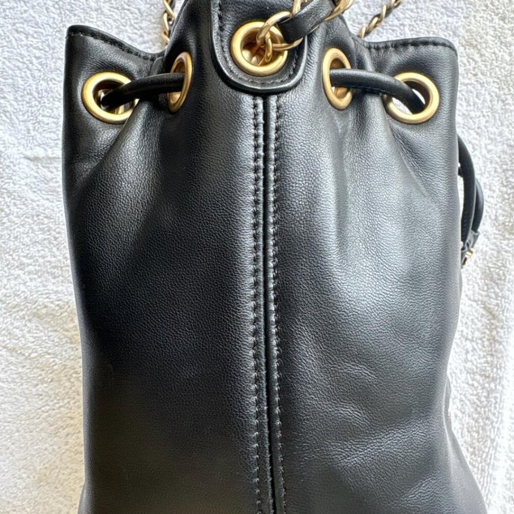 CHANEL ORIGINAL DRAWSTRING PURSE - image 7